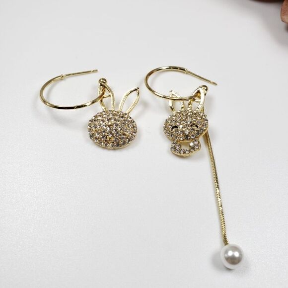 Brand New Rhinestone Bunny Gold Earrings - Picture 5 of 7